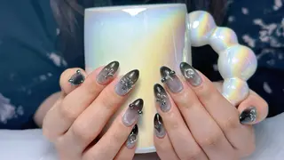 セミロング 戸井田 静香のネイルデザイン