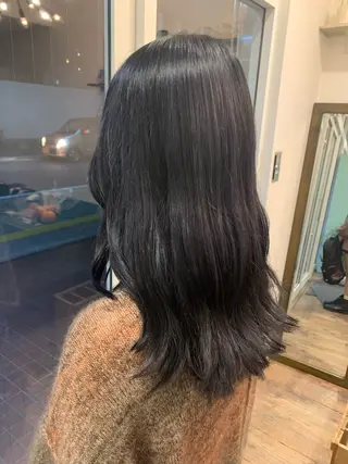 セミロング カラー 保谷 菜々美のヘアスタイル