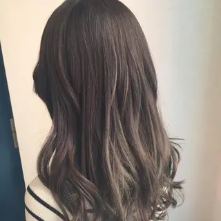 ミディアム cecilhair 福岡天神店のヘアスタイル