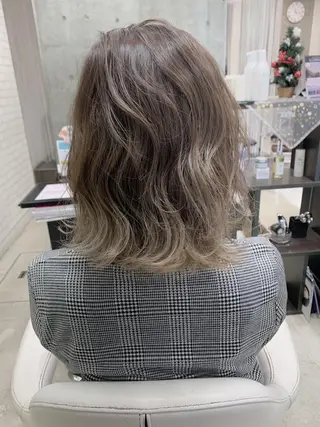 ミディアム 髪質改善×レイヤー 高嶋のヘアスタイル
