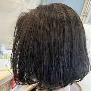 ミディアム amie by afloatのヘアスタイル