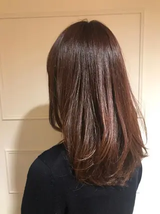 セミロング カラー 黒神 浩之のヘアスタイル