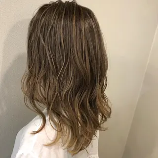 セミロング カラー 山口 浩之のヘアスタイル