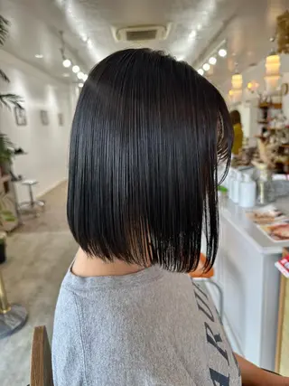 ミディアム カラー Loire SYURIのヘアスタイル