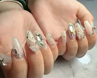 ネイル 新山 聖のネイルデザイン