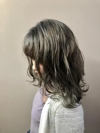ミディアム カラー 店長 小池アキトのヘアスタイル