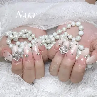 ネイル Queenie 🦋のネイルデザイン