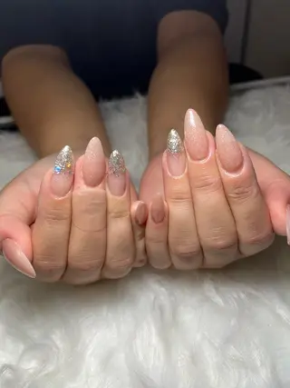 ネイル ビューティーサロン B.glossyのネイルデザイン