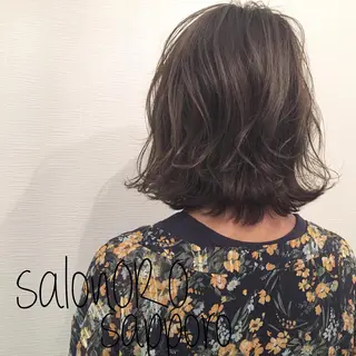 ミディアム カラー 池田 真由美のヘアスタイル