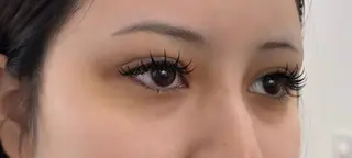 マツエク・マツパ シェアサロン ルレイル心斎橋店所属・シェアサロンルレイル 朱羅のマツエク・マツパデザイン