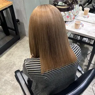 セミロング カラー 🍀淡色×ブリーチ/ ベージュ✨RINOのヘアスタイル