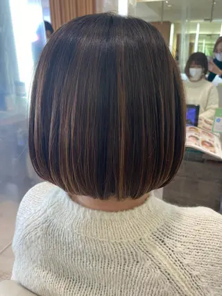 ショート カラー 小顔レイヤー/ ベージュ🤍Rieのヘアスタイル
