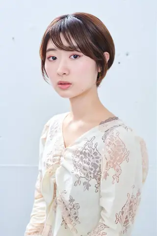 ショート 山内 まりのヘアスタイル