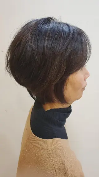 ショート 齋藤 愛美のヘアスタイル