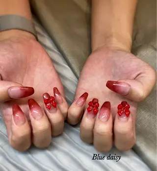 ネイル Blue daisy 栄本店のネイルデザイン