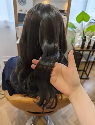 ロング 柿本 ひなのヘアスタイル