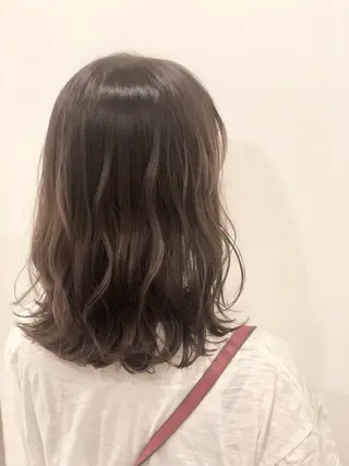 セミロング 菊池 栄里奈のヘアスタイル