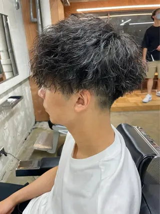メンズ SEIYA メンズパーマ職人のヘアスタイル