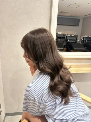 セミロング カラー 艶カラー／縮毛矯正 ／kana‎🤍のヘアスタイル