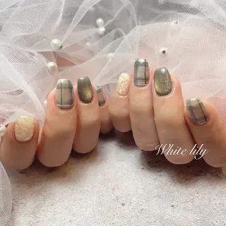 ネイル White lily所属・牧田 雅世のネイルデザイン