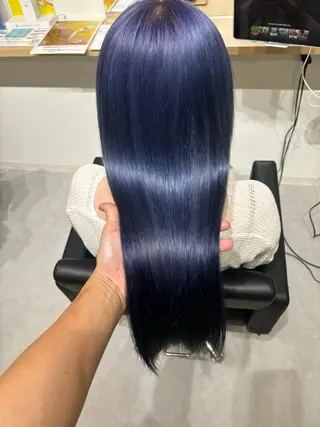 ロング ケアブリーチ 黒瀬有汰のヘアスタイル