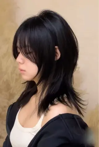 ミディアム UNBIRTHDAY akariのヘアスタイル