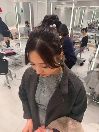 ヘアアレンジ ヘアセット🎀耳つぼ 👂💎MONAMIのヘアスタイル