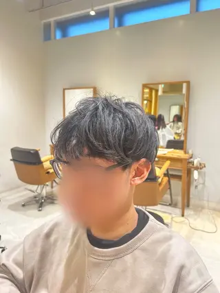 メンズ 透明感カラー☁️岩永 侑奈のヘアスタイル