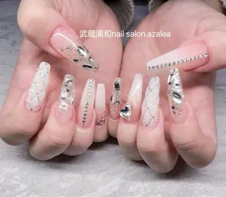 ネイル R inのネイルデザイン