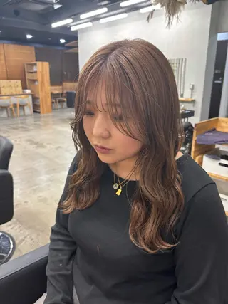 セミロング カラー mono / Manatoのヘアスタイル