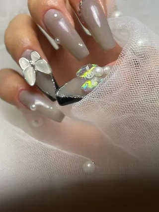 ネイル Bavardage Nailのネイルデザイン