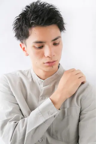 ショート メンズ ✨ブリーチなし透明感 池袋 水野のヘアスタイル