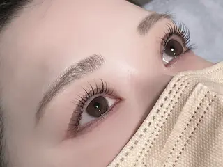 マツエク・マツパ まつ毛/眉毛サロン Miri山下のマツエク・マツパデザイン