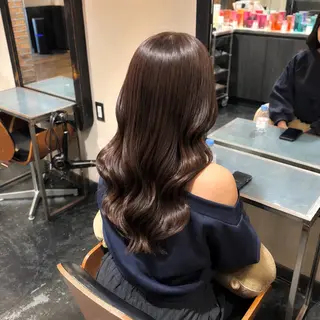 ロング カラー 芦刈 咲来のヘアスタイル