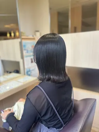 ミディアム 下澤 天音のヘアスタイル