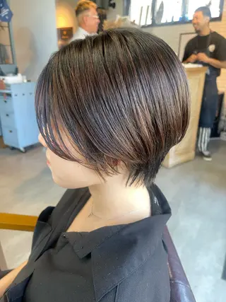 ショート ｼﾉｻﾞｷ ｷﾅのヘアスタイル