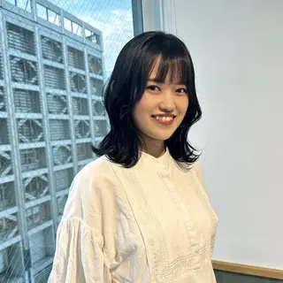 ミディアム カラー ブリーチなし/レイヤ ー特化🌈Tommyのヘアスタイル