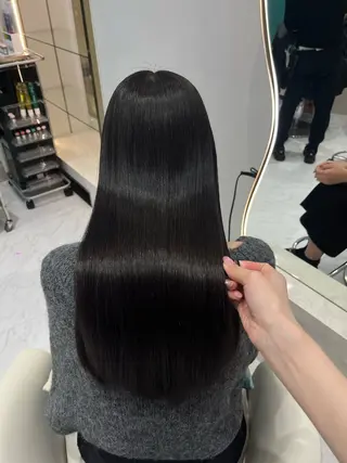 ロング カラー 𝑹𝒊𝒉𝒐🎀 名駅/大人韓国ヘアのヘアスタイル