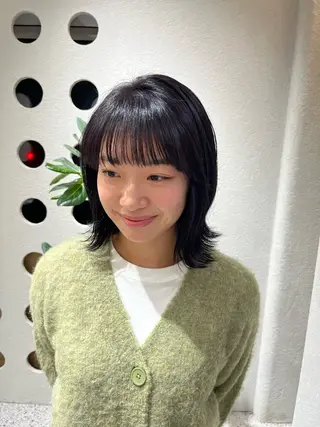 ミディアム 白髪ぼかしマイスター 🫧shuri🫧のヘアスタイル