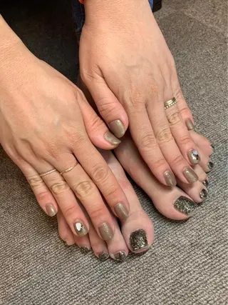 ネイル 長谷川 奈緒美のネイルデザイン