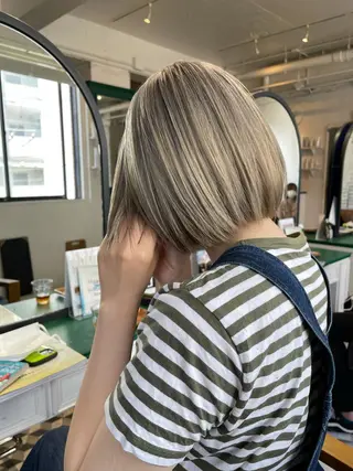 ショート カラー &SONS 小林亨のヘアスタイル