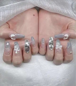 ネイル Lee Nailsのネイルデザイン