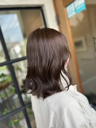 ロング カラー 井上 花音のヘアスタイル