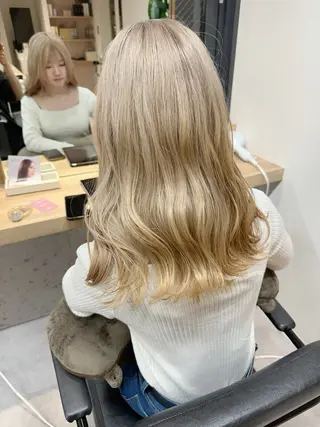 ロング 透明感カラー🩵 レイヤーカット/韓国のヘアスタイル