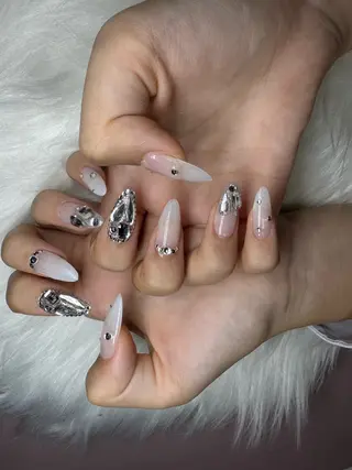 ネイル Glitter Nailのネイルデザイン