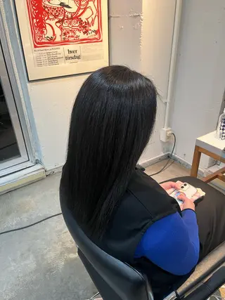 ロング カラー 栗林 惟のヘアスタイル