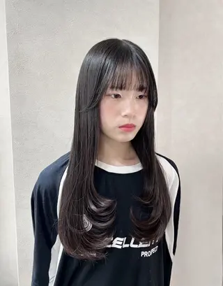 セミロング Una並木坂  透明感カラー＆髪質改善＆韓国ヘア所属・松本 凜那のヘアスタイル