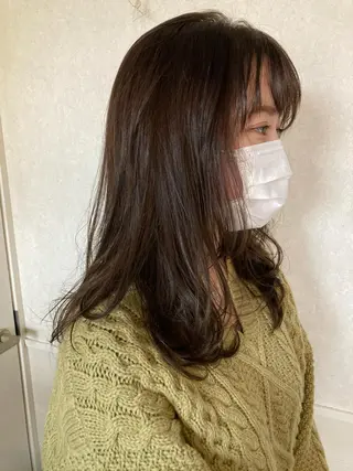セミロング カラー ビヨウシツトリコ よねたにみなのヘアスタイル