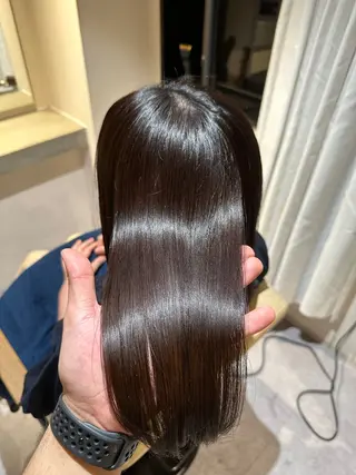 ミディアム カラー 必ず笑顔で帰っていた だきます！安田祐貴のヘアスタイル