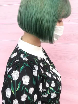 ミディアム 岩田 萌那のヘアスタイル